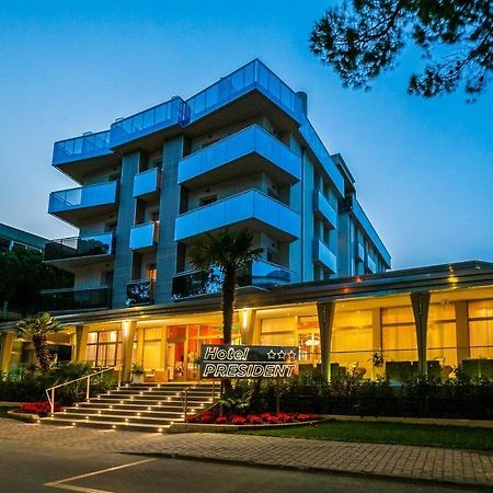 Hotel President Bibione Buitenkant foto