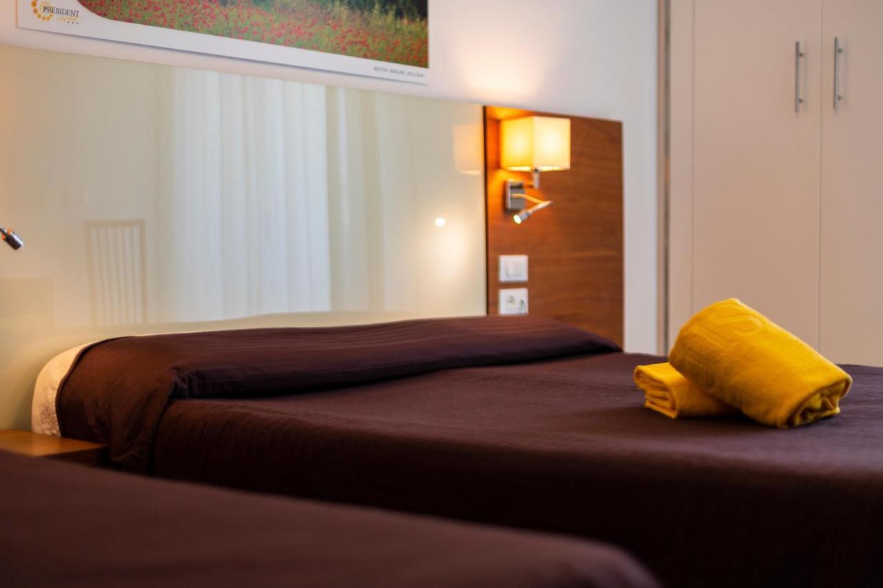Hotel President Bibione Buitenkant foto