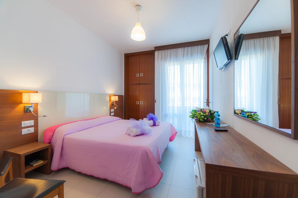 Hotel President Bibione Buitenkant foto