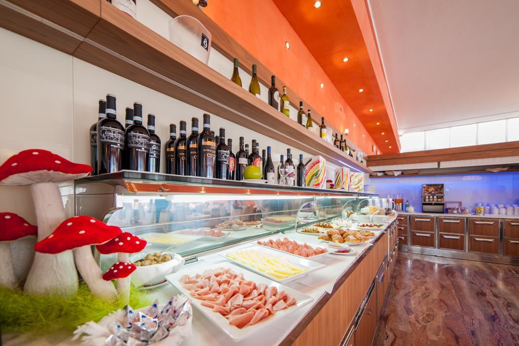 Hotel President Bibione Buitenkant foto