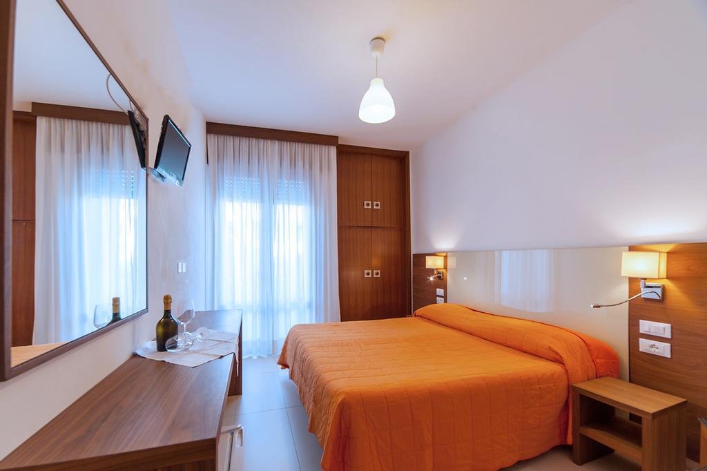 Hotel President Bibione Buitenkant foto