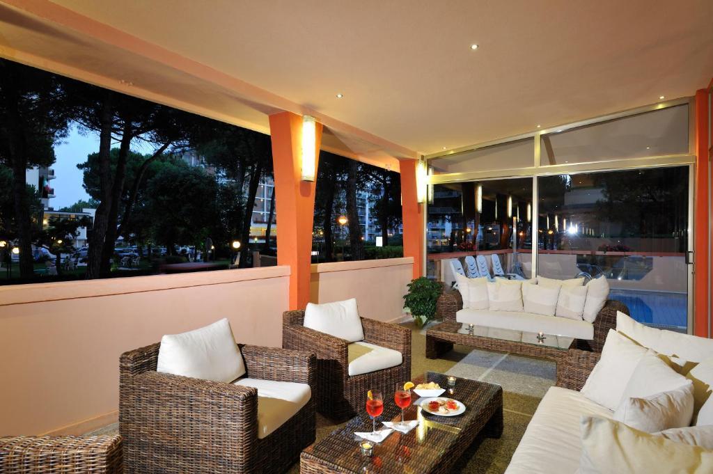 Hotel President Bibione Buitenkant foto